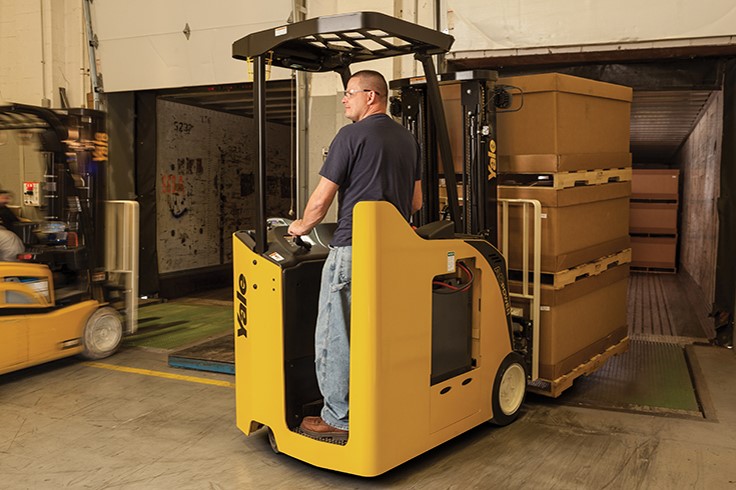 Yale Stand-up forklift